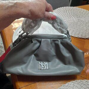 BADGLEY MISCHKA METAL WRAPPED FRAME CLUTCH/CROSSBODY (NWT)